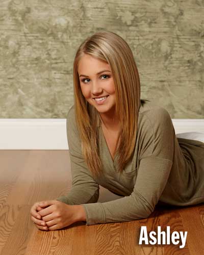 Studio One Senior Girl with Green Blouse